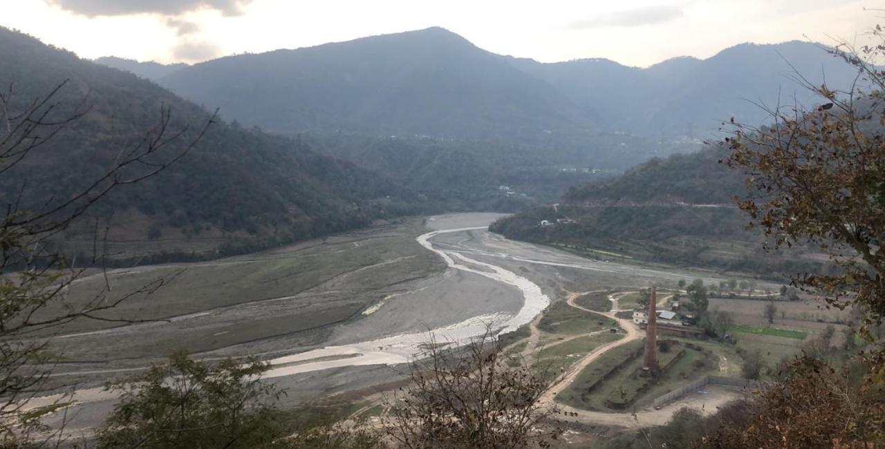 Nakshatra Resort Kunihar 외부 사진
