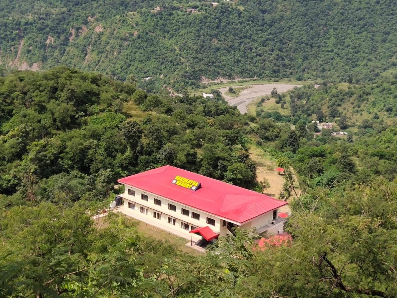 Nakshatra Resort Kunihar 외부 사진