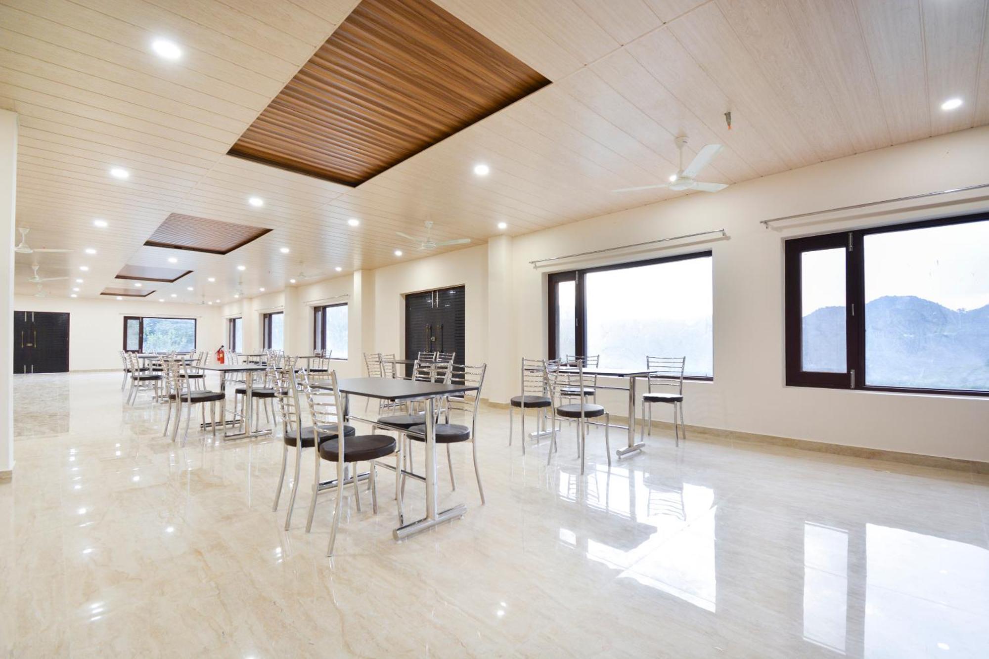 Nakshatra Resort Kunihar 외부 사진